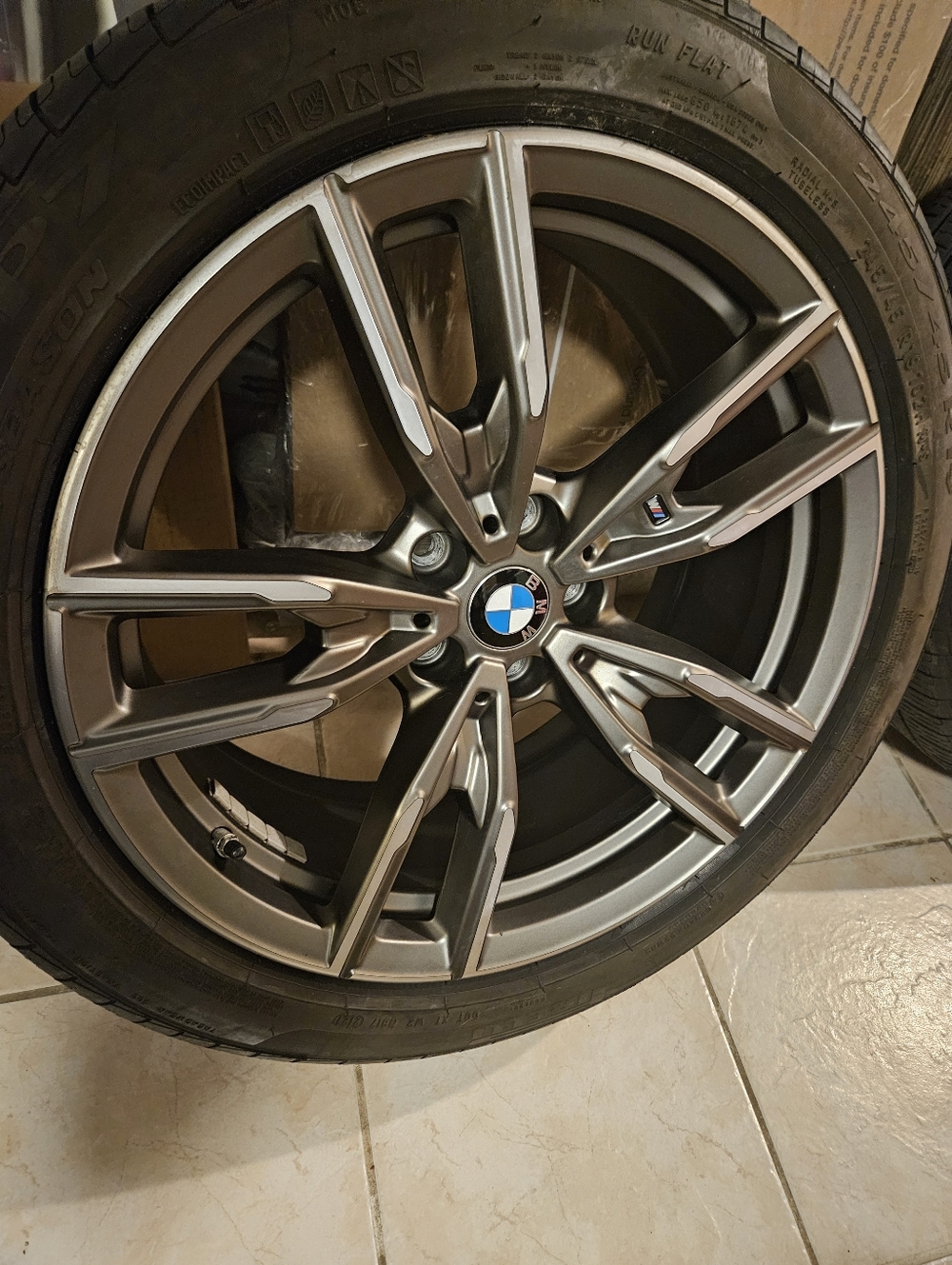 Bmw - Picture 8 of 16